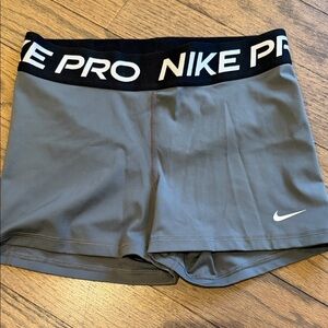 Nike Pro Women's 3” Gray Shorts M